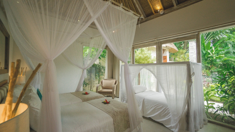 Hai Tide Beach Resort 28/74