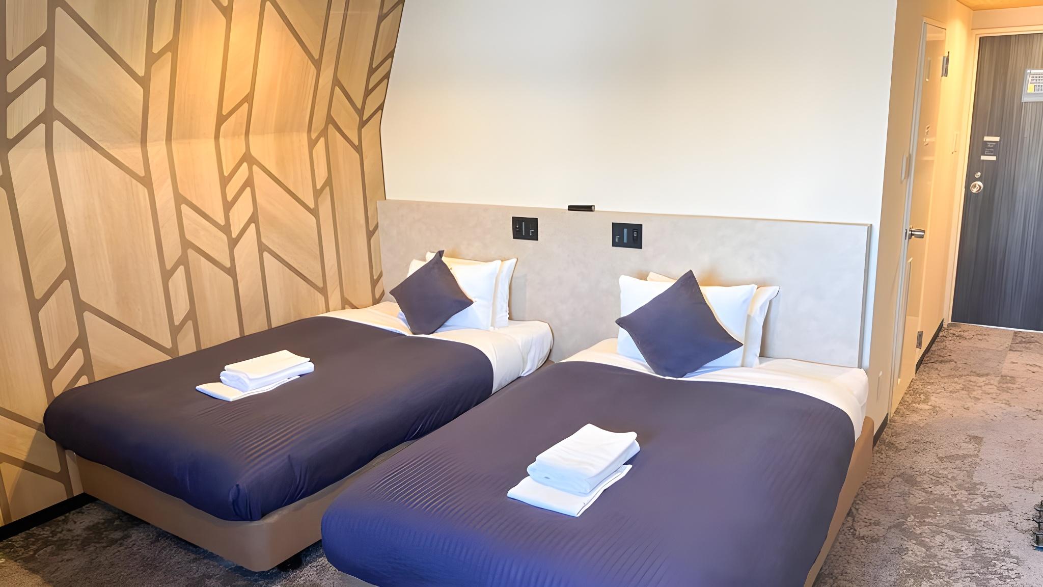Standard, Twin Beds