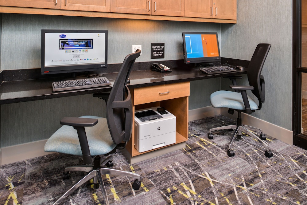 HAMPTON INN BY HILTON OMAHA AIRPORT, IA 25/27