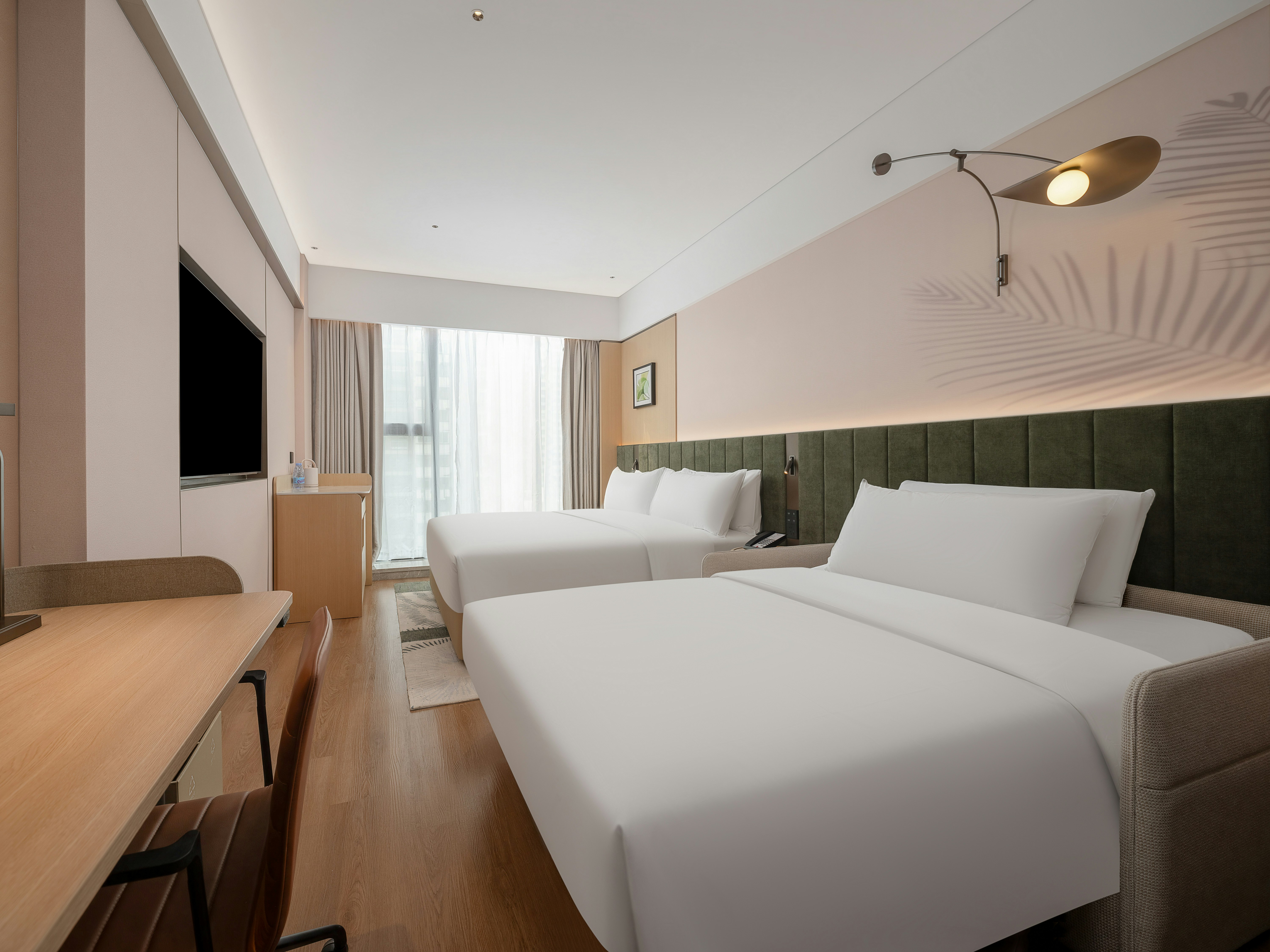 DELUXE, KING BED, SOFA