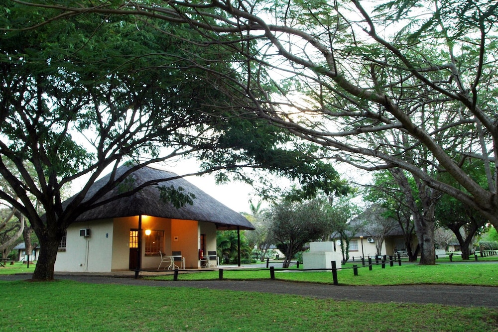 Komati River Chalets 40/50