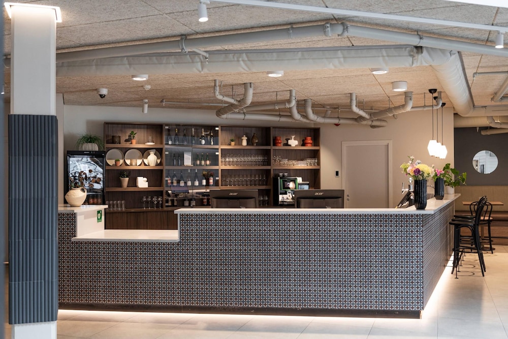 Home Hotel Grimstad 48/61