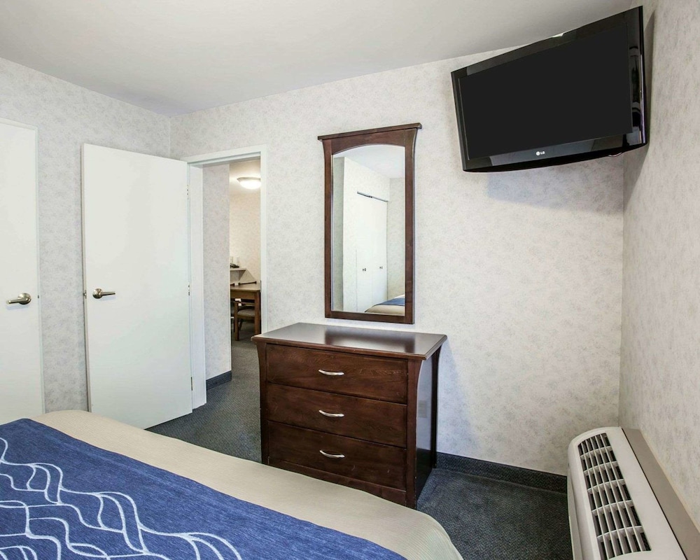 COMFORT INN(BELLINGHAM) 23/42