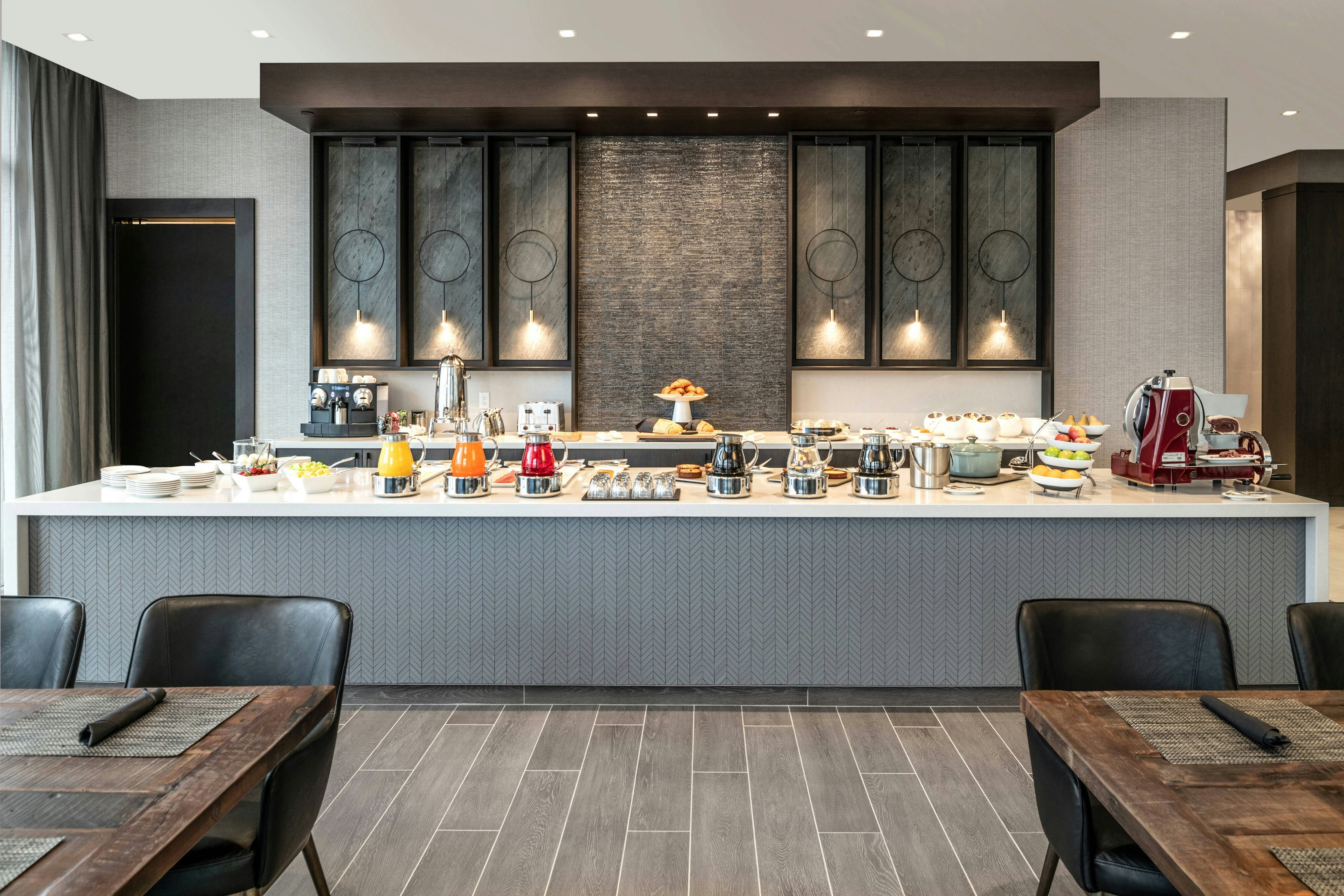 Ac Hotel By Marriott Portsmouth Downtown/Waterfront 49/77