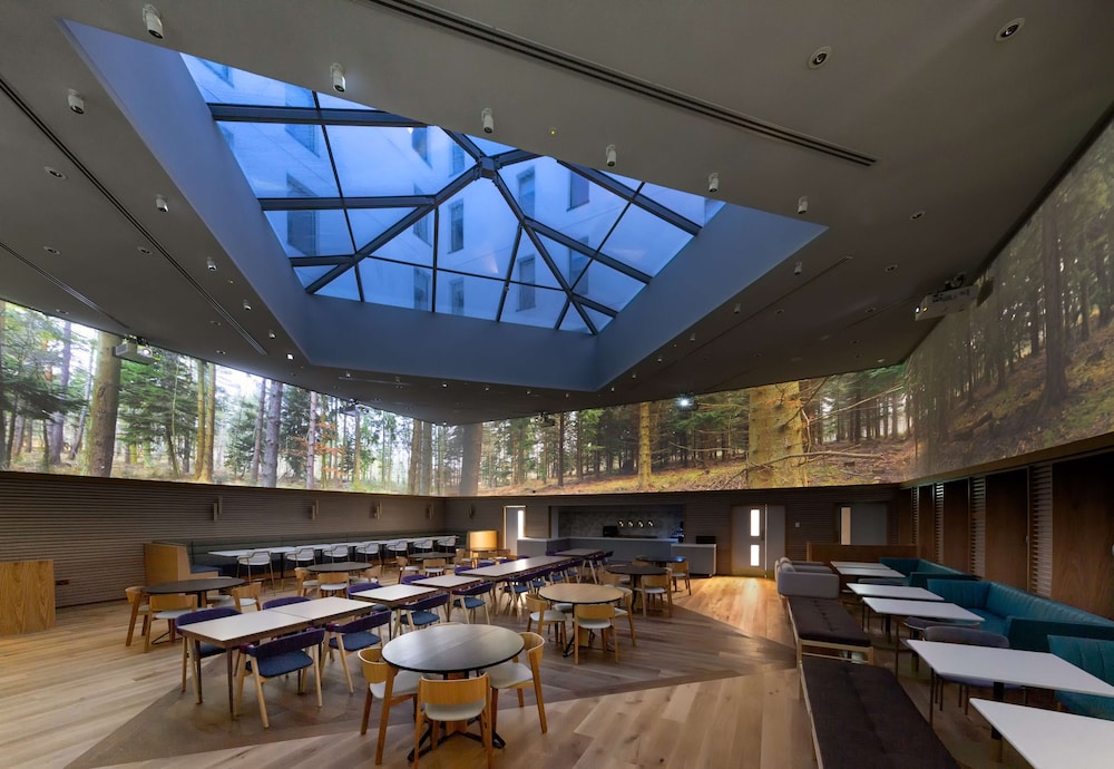 YOTEL Edinburgh, Select by Hilton 56/72