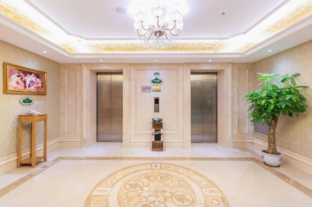 Vienna Hotel (Shenzhen Shanglilang Metro Station) 16/60