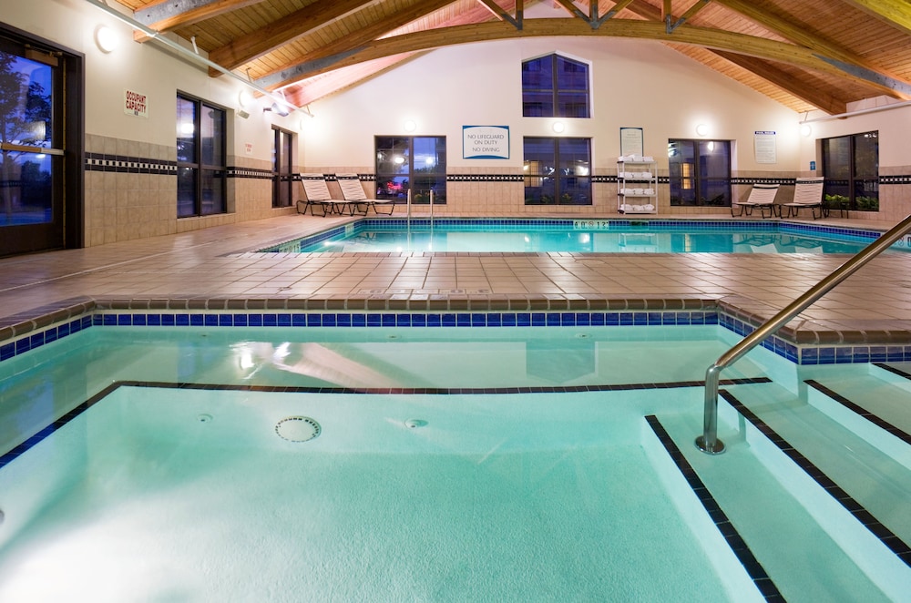 Candlewood Suites Eagan Arpt South - Mall Area, an IHG Hotel 33/68
