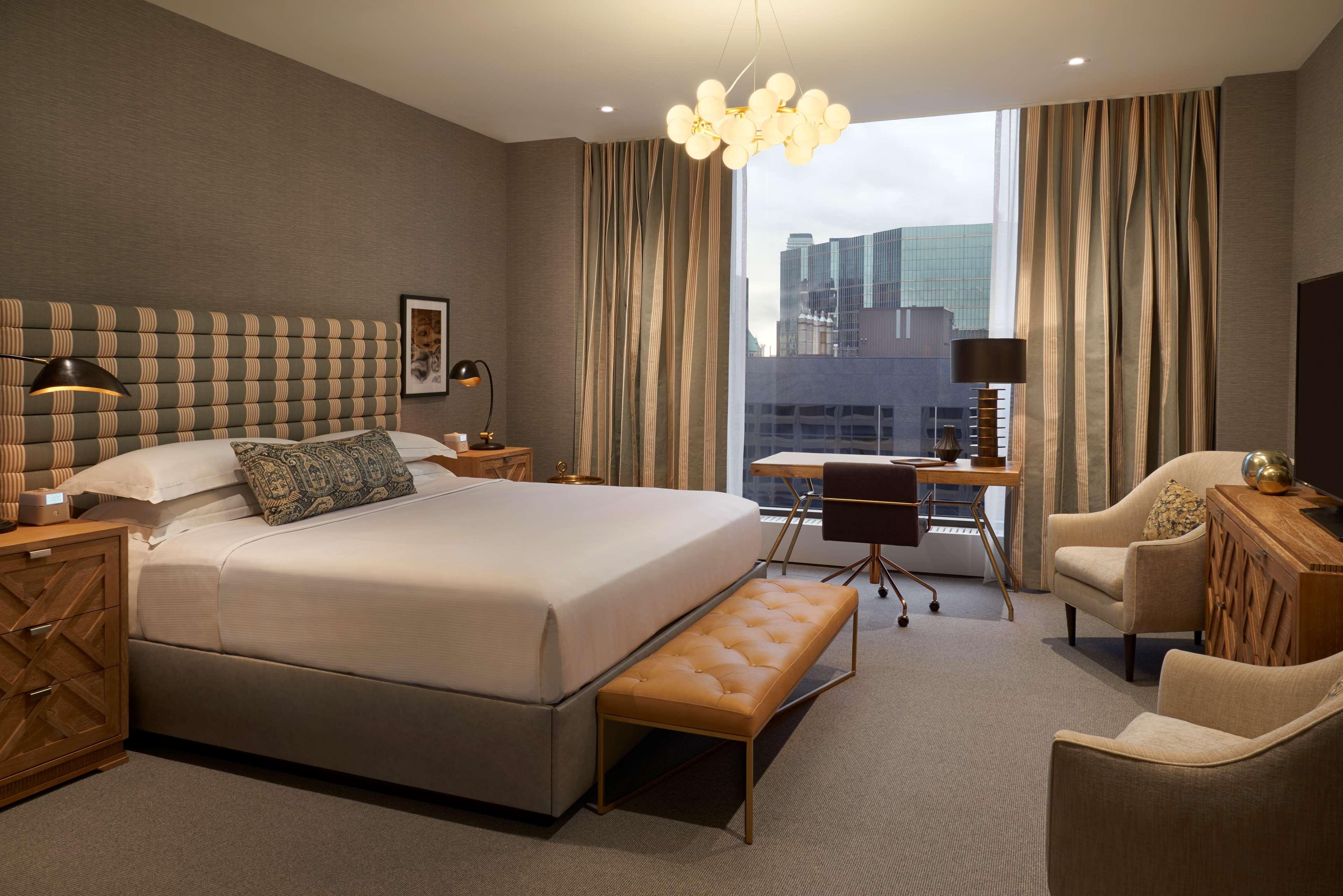 High Park, Studio, Suite, King Bed, Top Floor