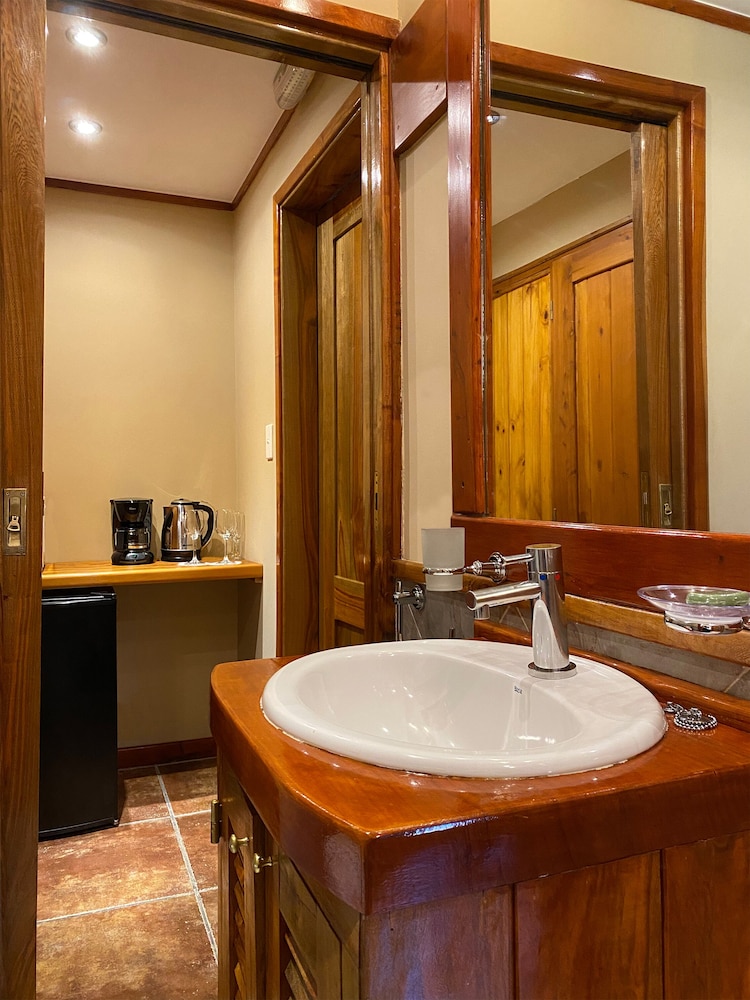 Charming Luxury Lodge and Private Spa 72/74