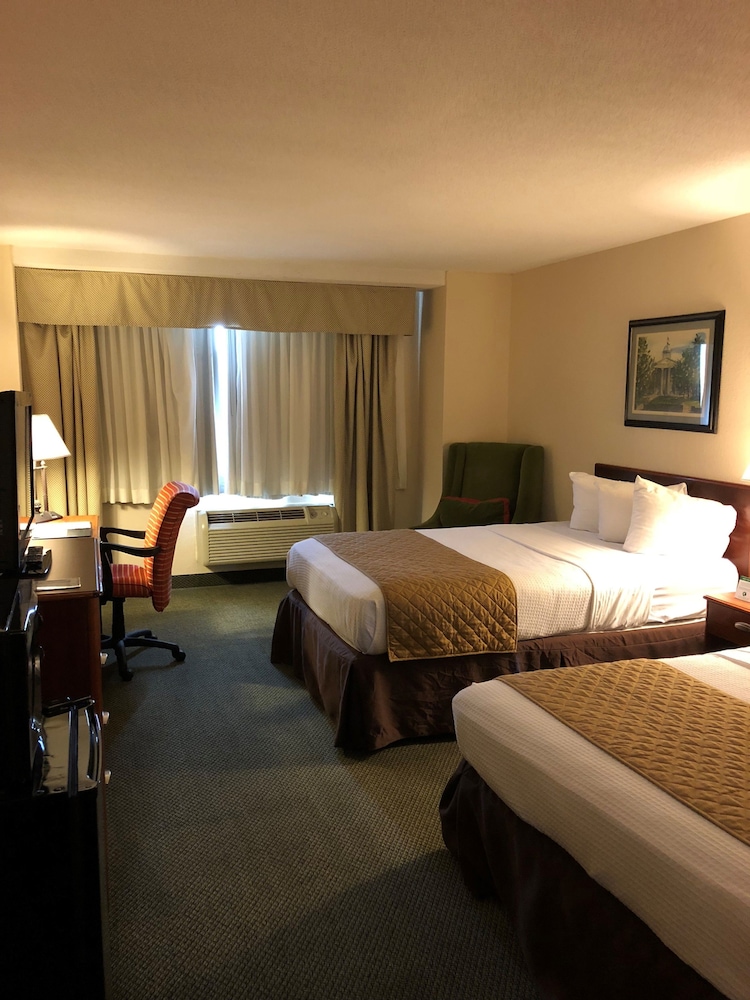Capital Plaza Hotel 16/37