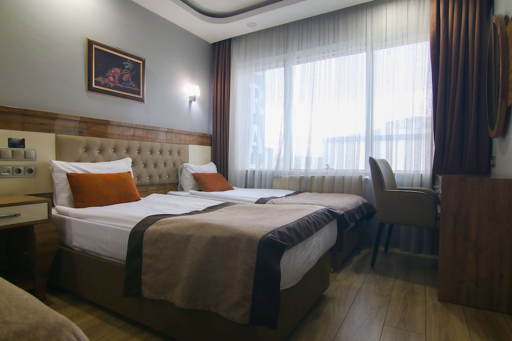 Grand Zara Hotel 21/49