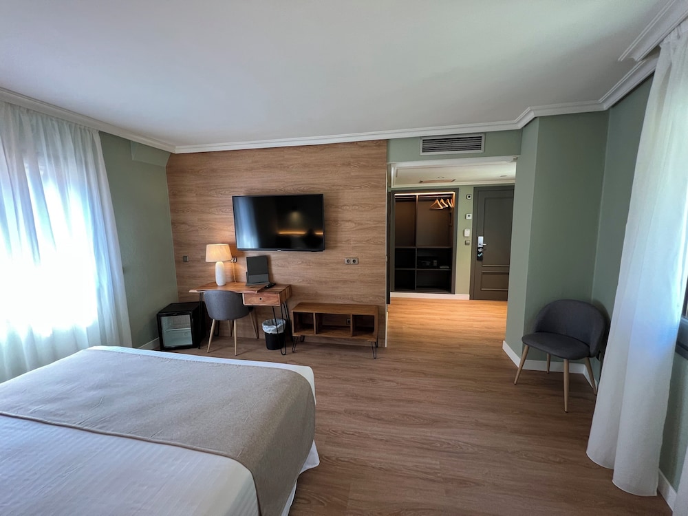 HOTEL IMPERIAL(ex. HUSA IMPERIAL) 24/50