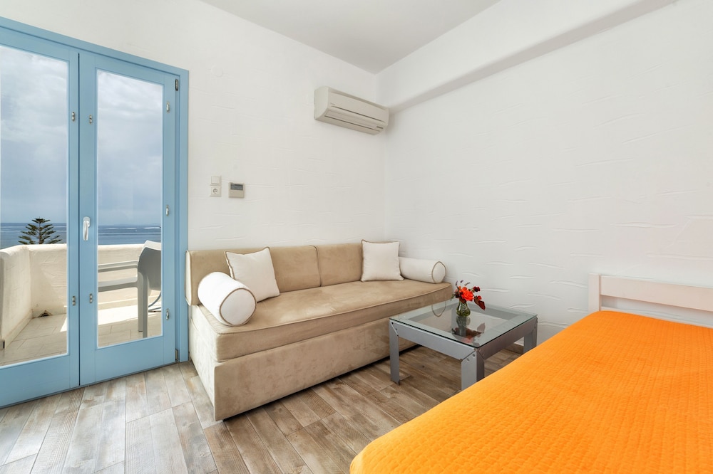 Stratos Apartments and Studios 29/45
