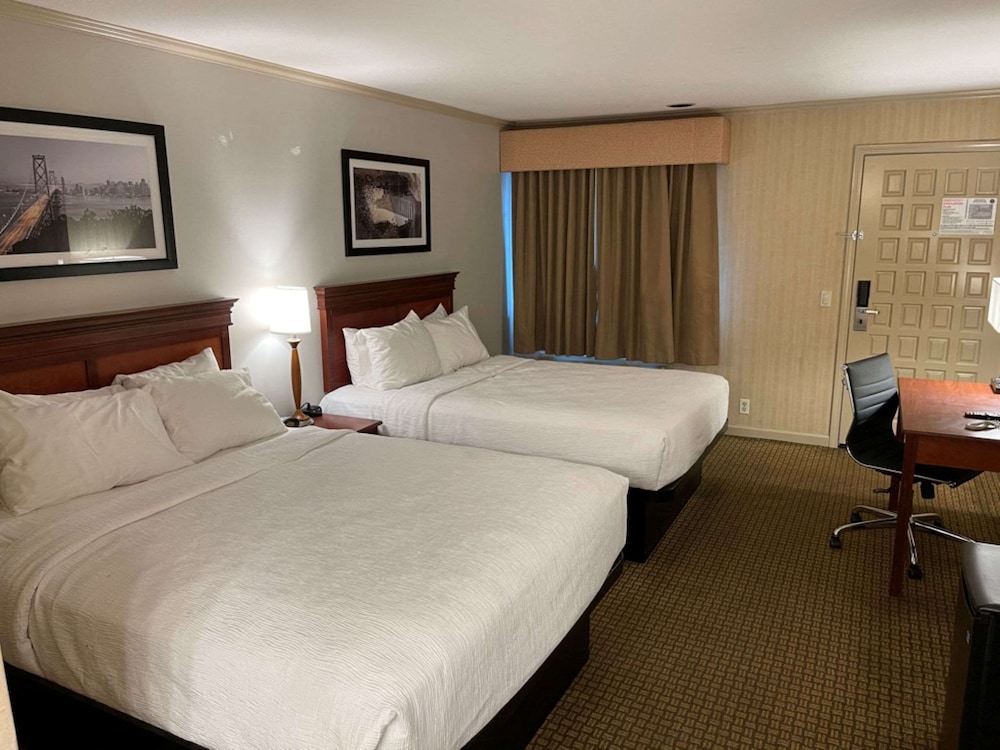 Surestay Plus Hotel By Best Western Mountain View 28/70