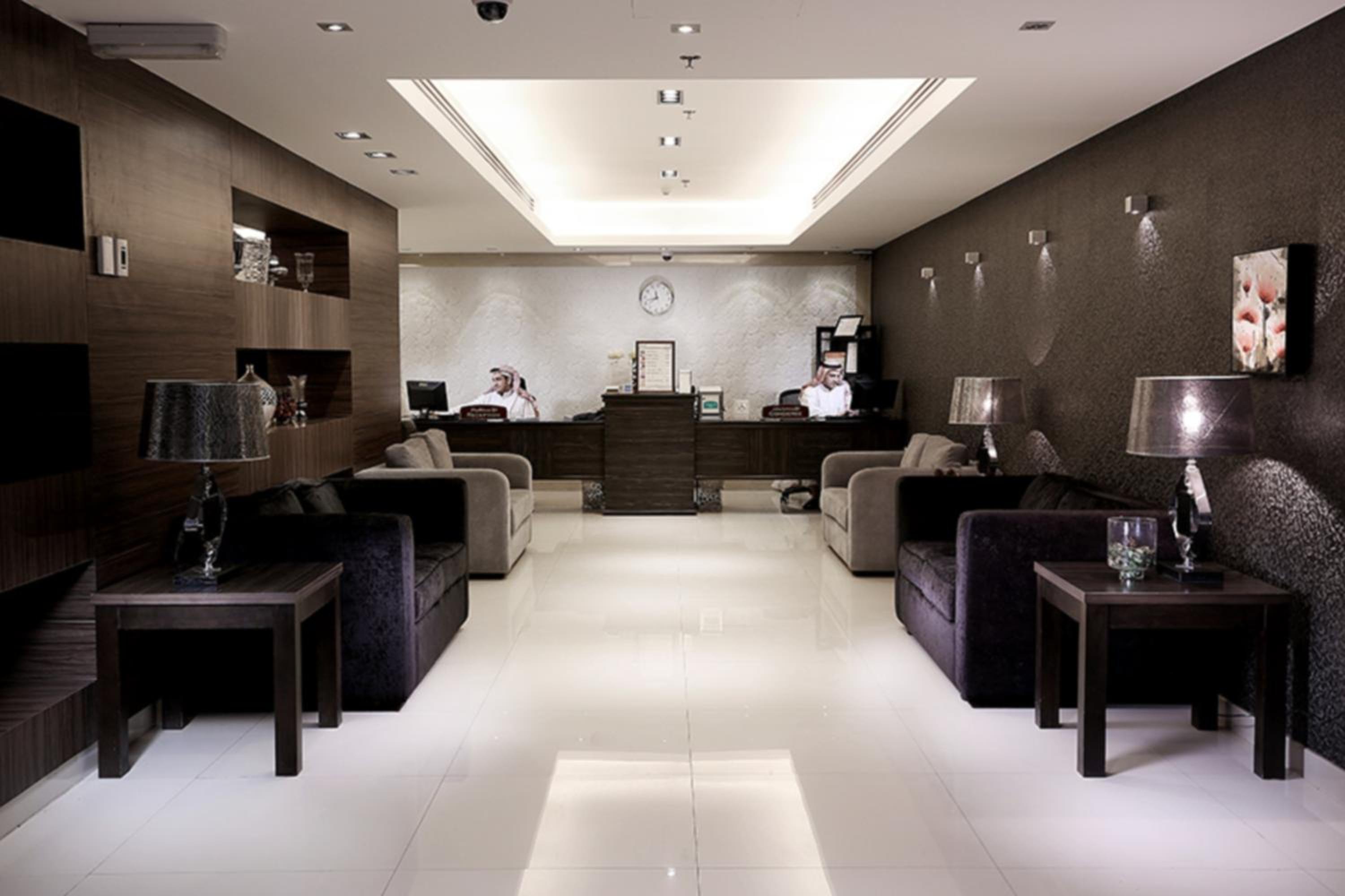 Watheer Hotel Suite 31/44