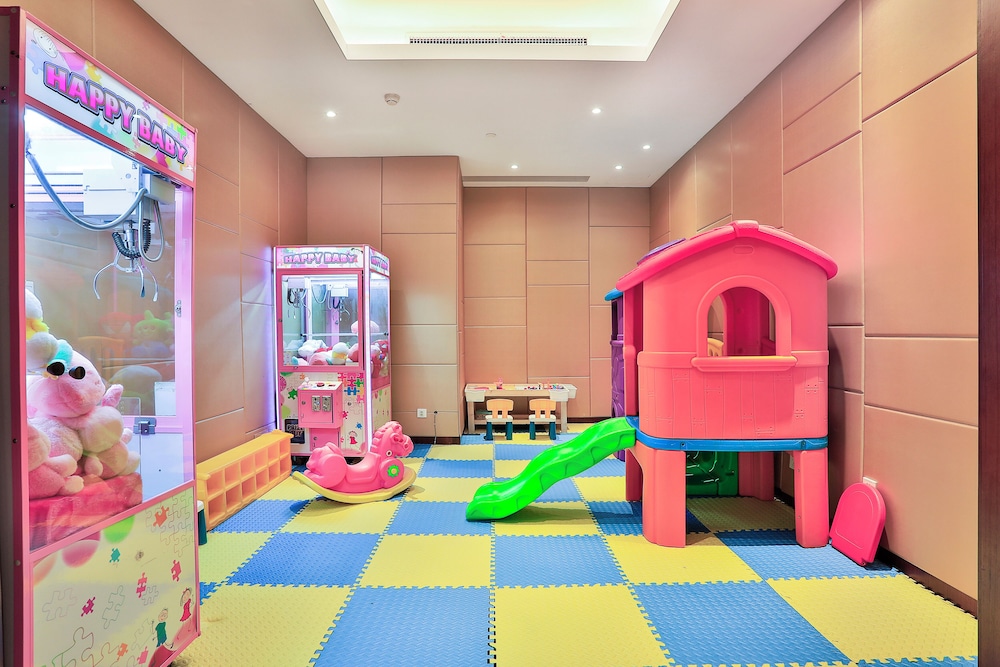 Tonglu World Trade SSAW Boutique Hotel 57/65