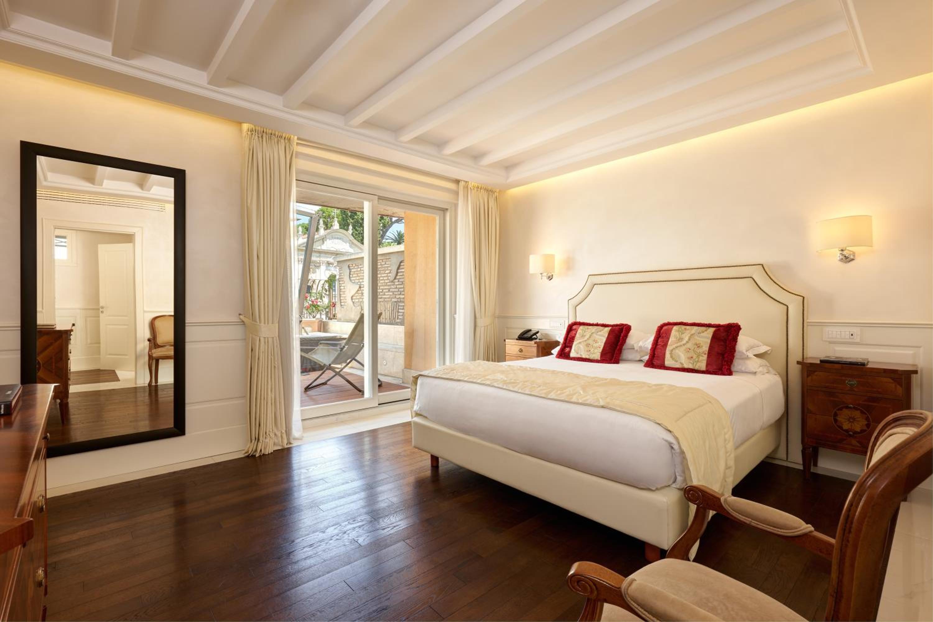 Sky, Suite, King Bed, Sofa