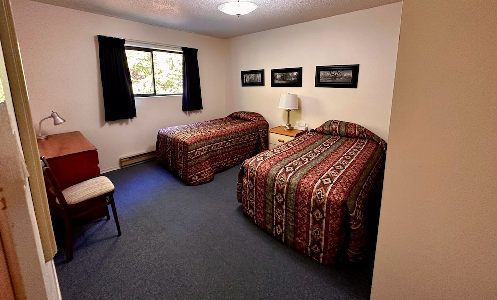 Whale s Tail Guest Suites 22/33