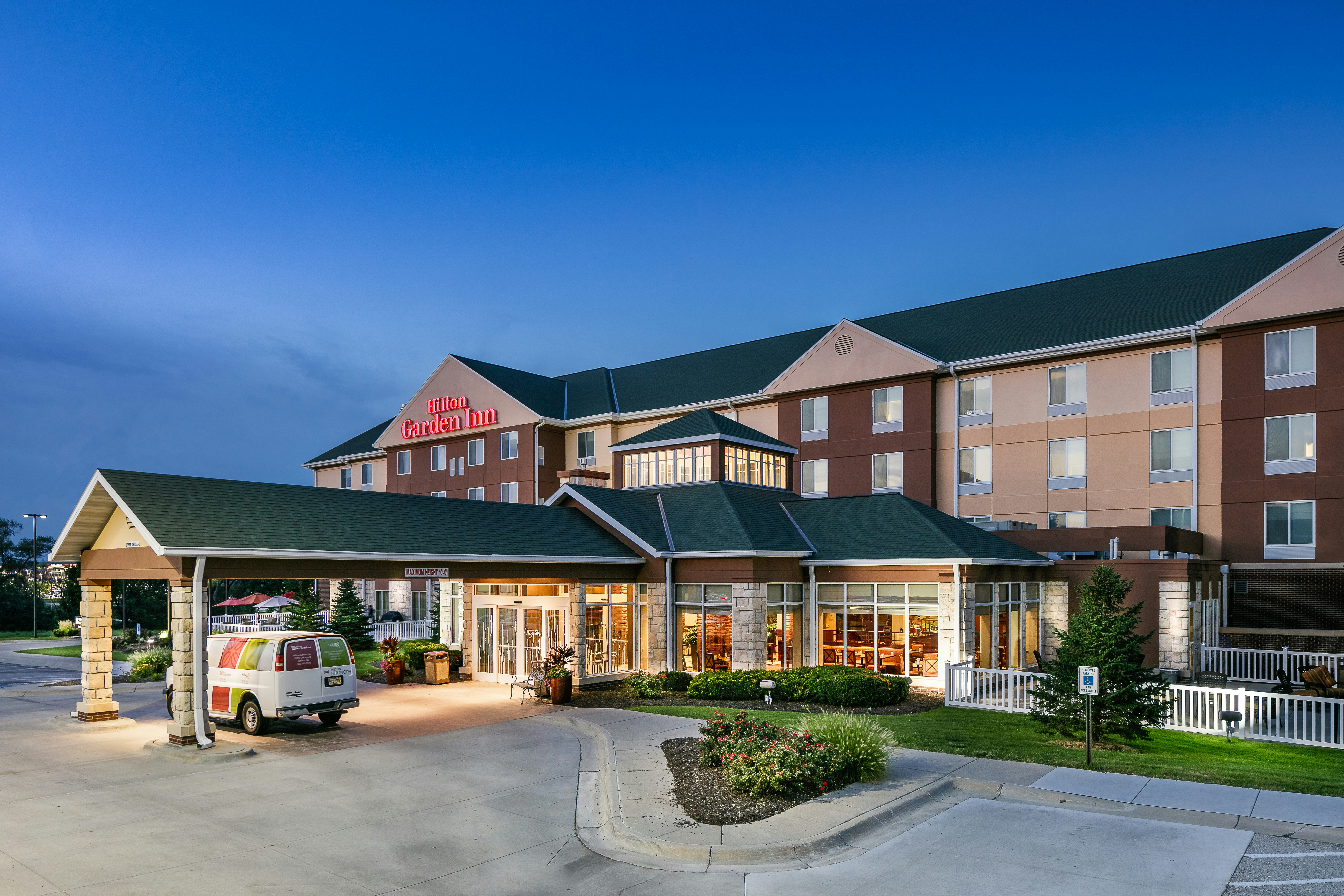 Hilton Garden Inn Omaha West 54/54