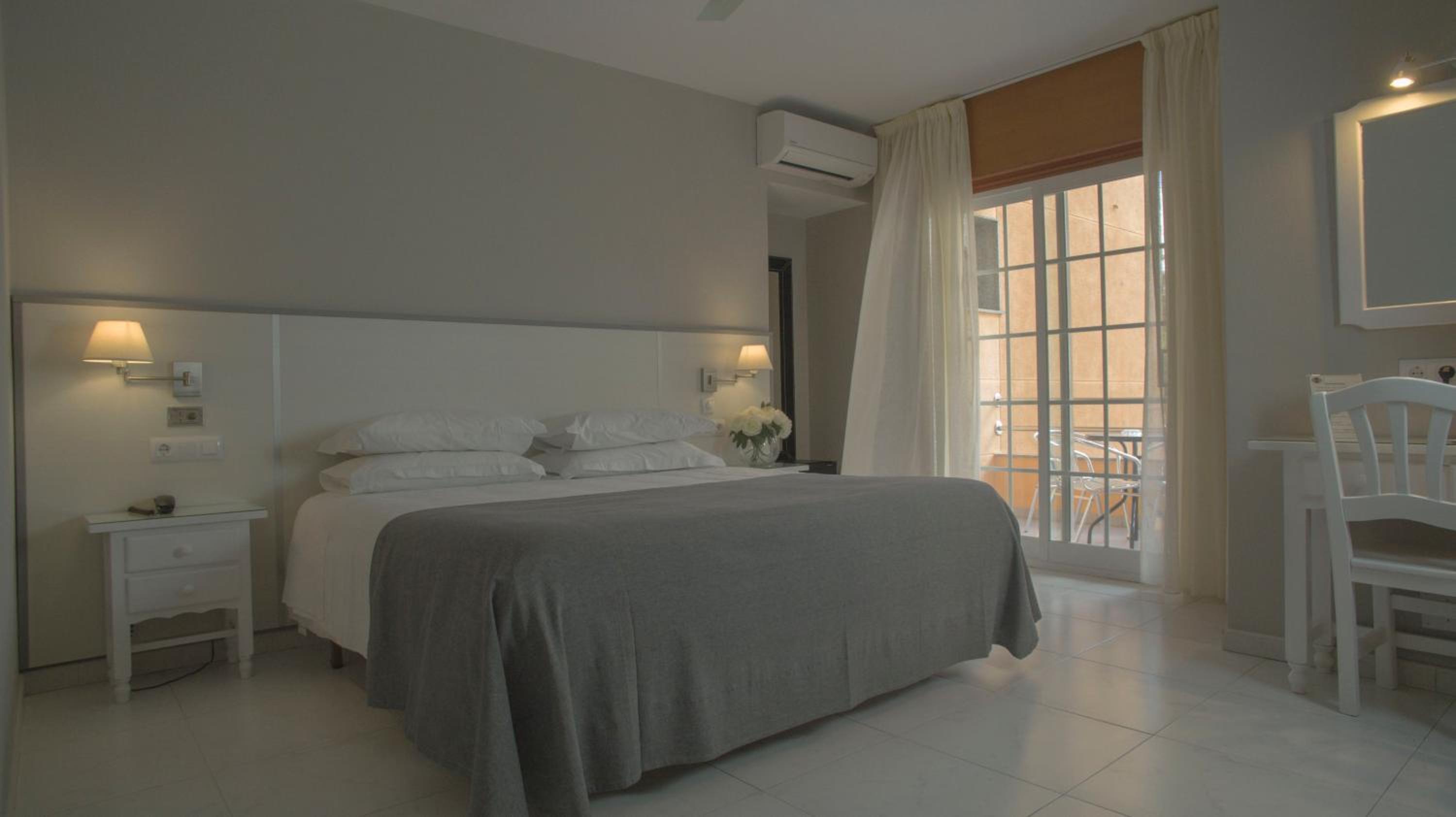 Room, Double Bed, Balcony or Terrace