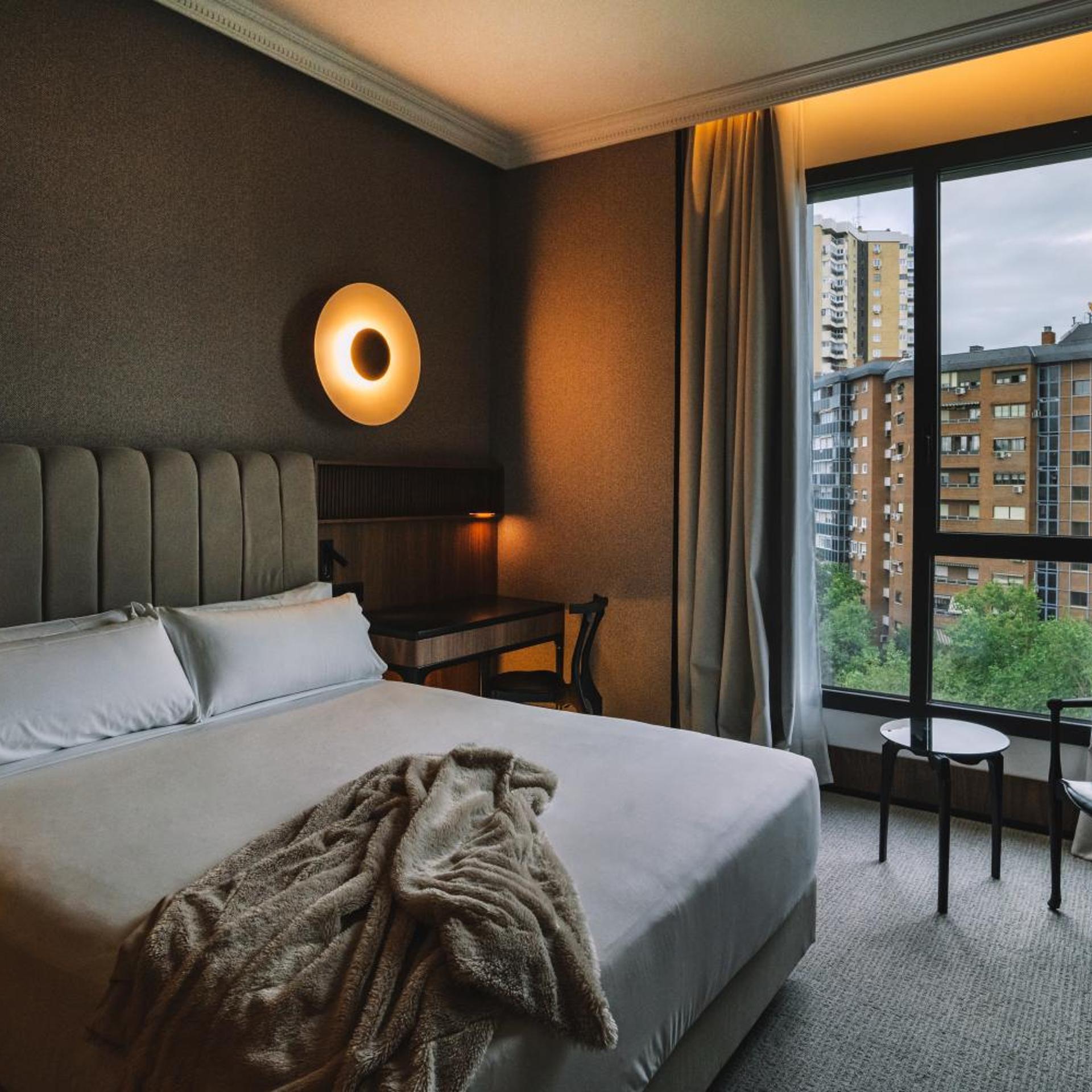 غرفة ديلوكس بسرير مزدوج، Hotel Pinar Plaza 2/5