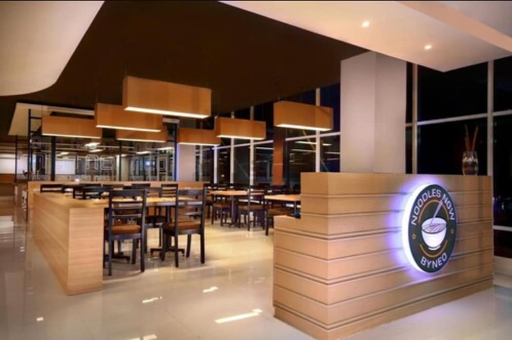 Hotel NEO Candi Simpang Lima - Semarang 23/38