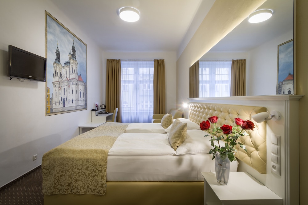 Taurus Hotel Prague 35/65