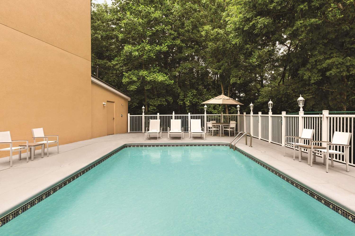 Country Inn & Suites by Radisson, Lawrenceville near Northside Hospital Gwinnett 11/11