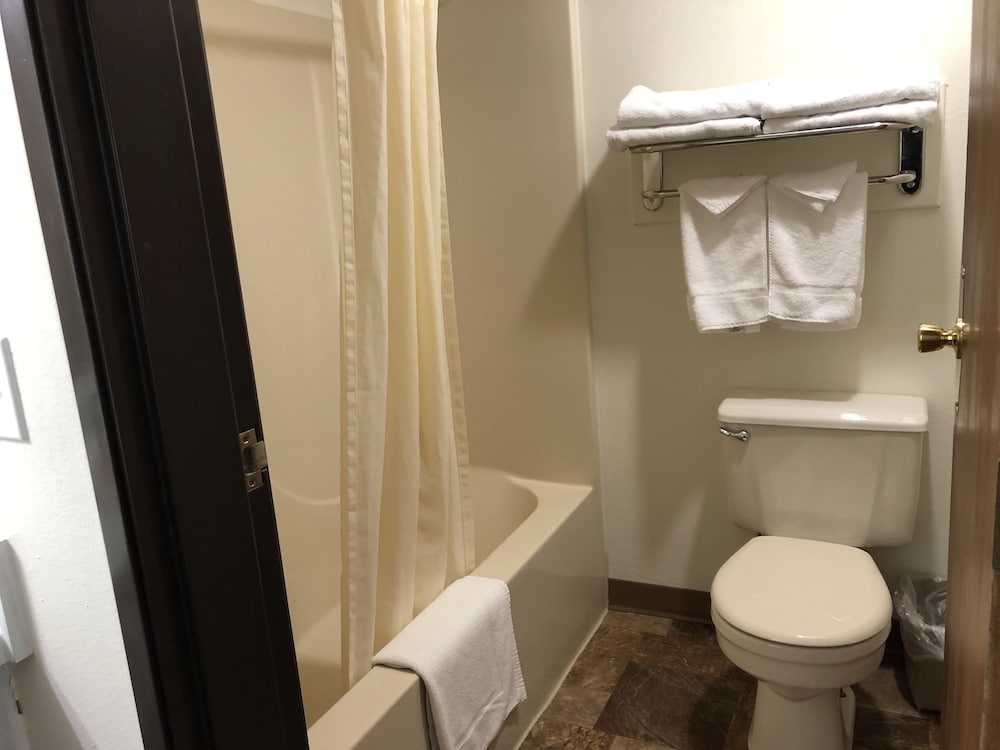 Travelodge Inn Suites Deadwood 30/73