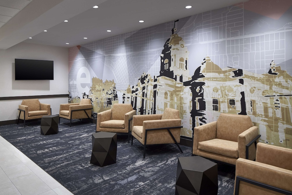 Hyatt Place Evansville / Downtown 14/25