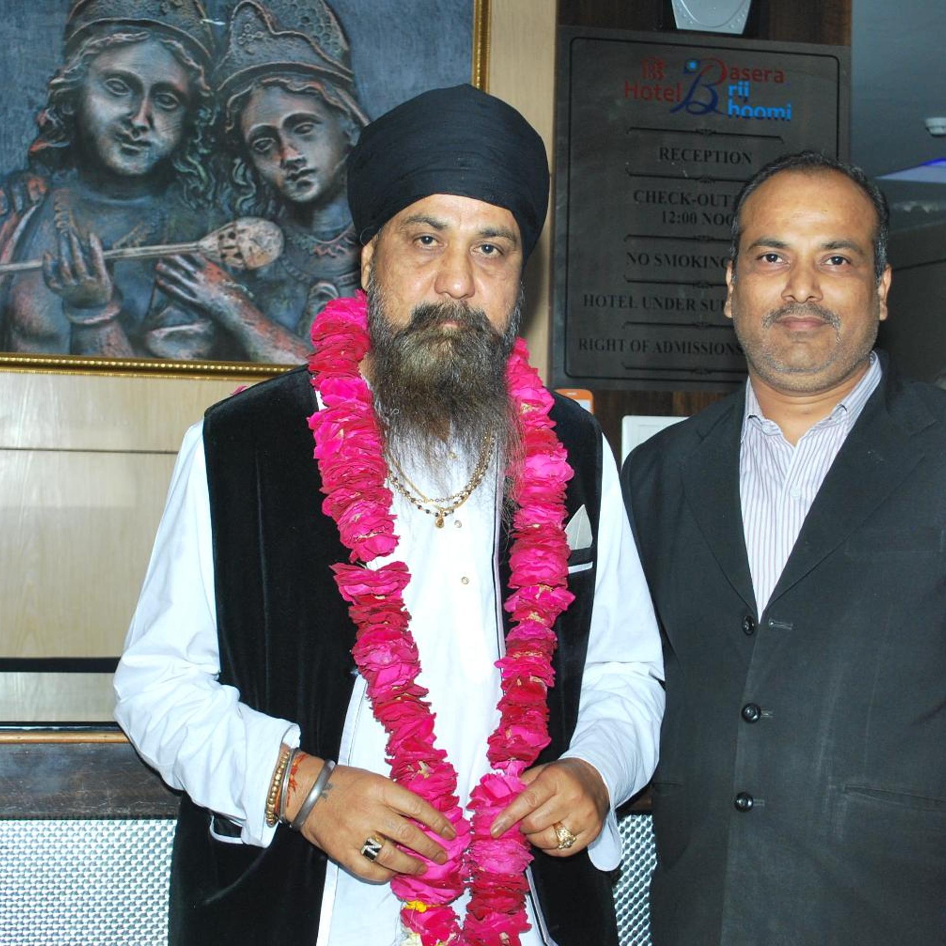 Hotel Basera Brij bhoomi 14/43