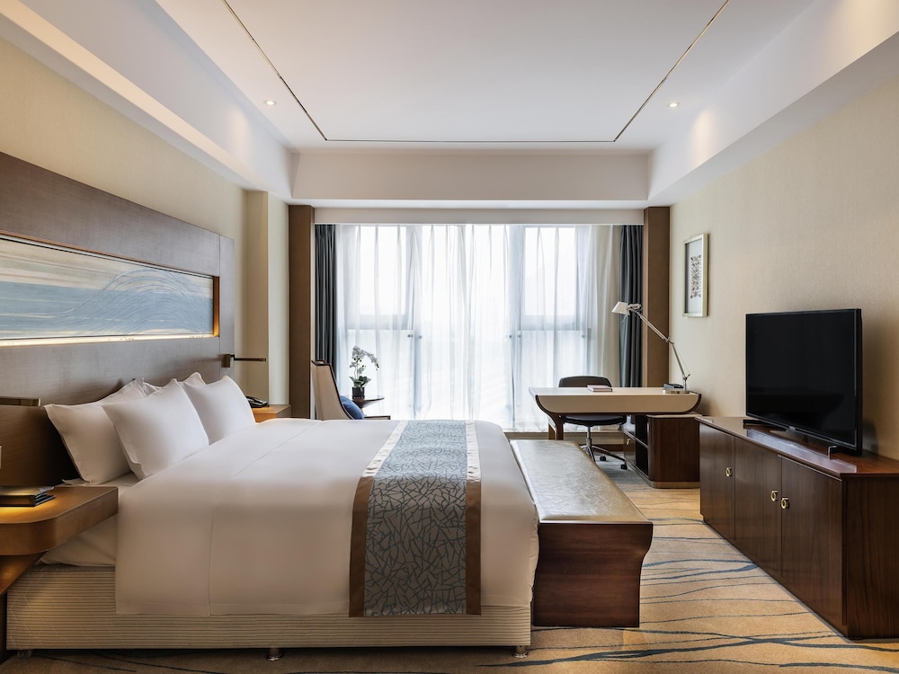 Novotel Qingdao New Hope 25/72