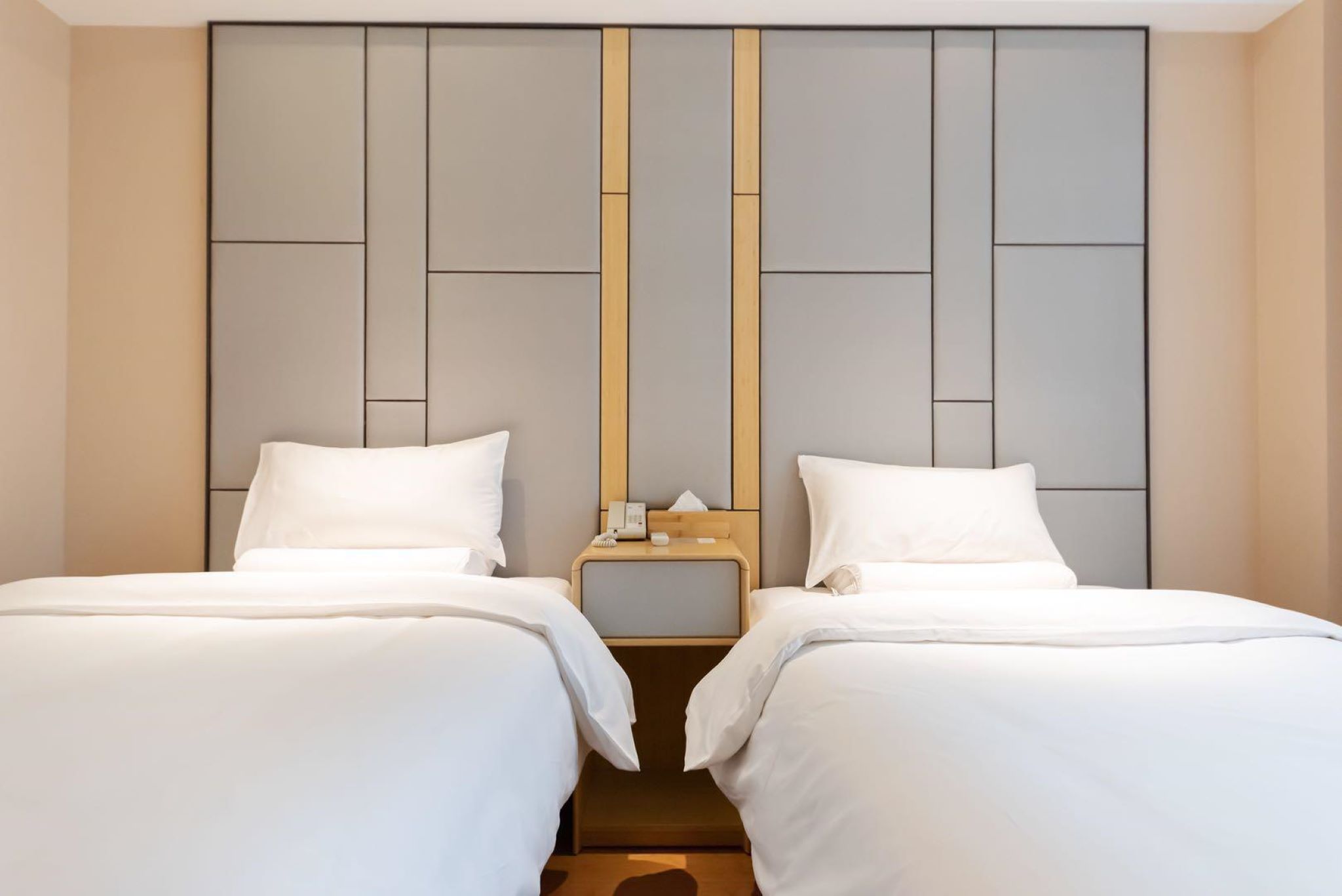 Ji Hotel Hangzhou West Lake Hubin Road 6/17