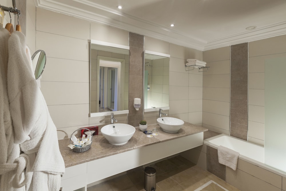 TUI BLUE Palm Beach Palace - Adults Only 50/50