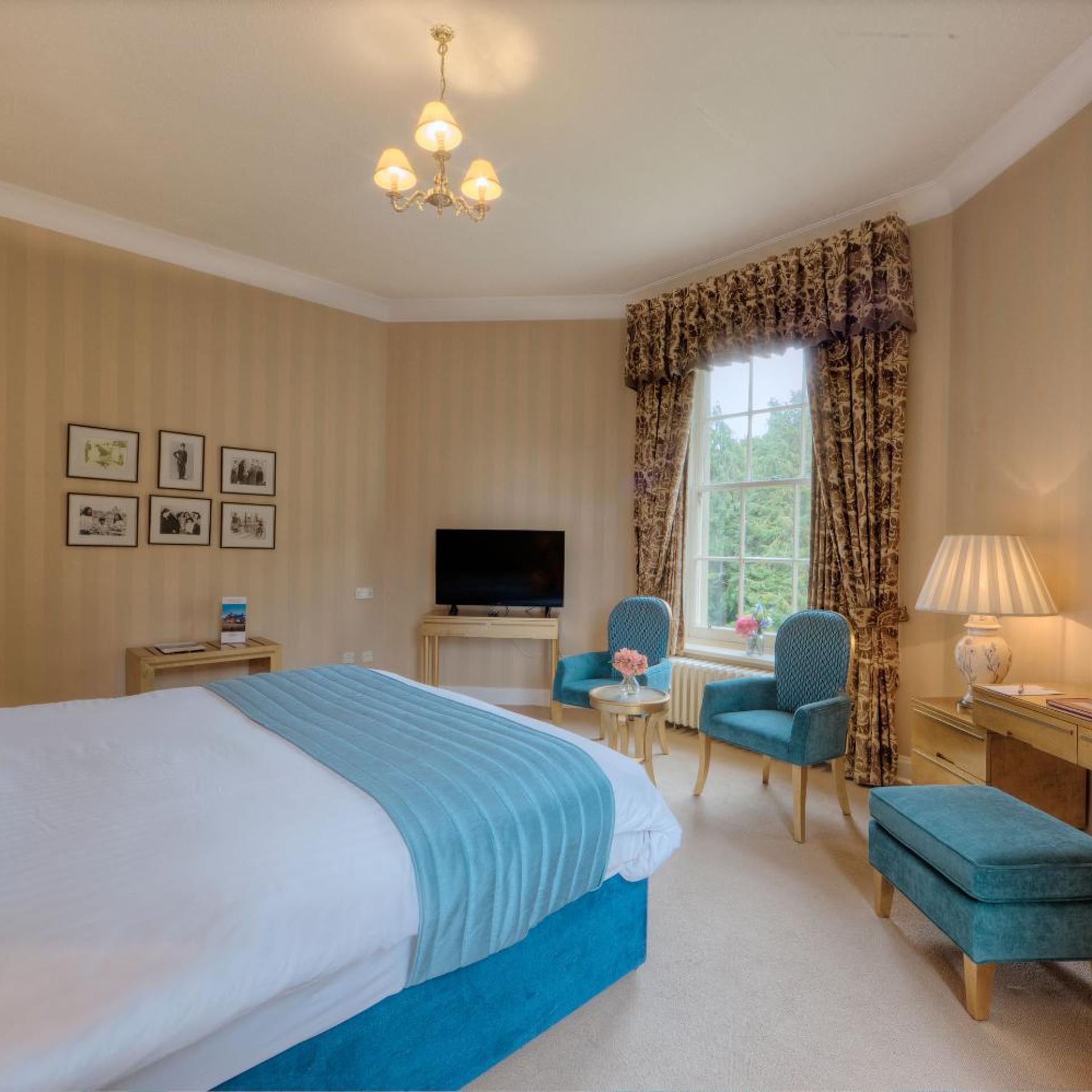2 Bedrooms, Suite, Double Bed