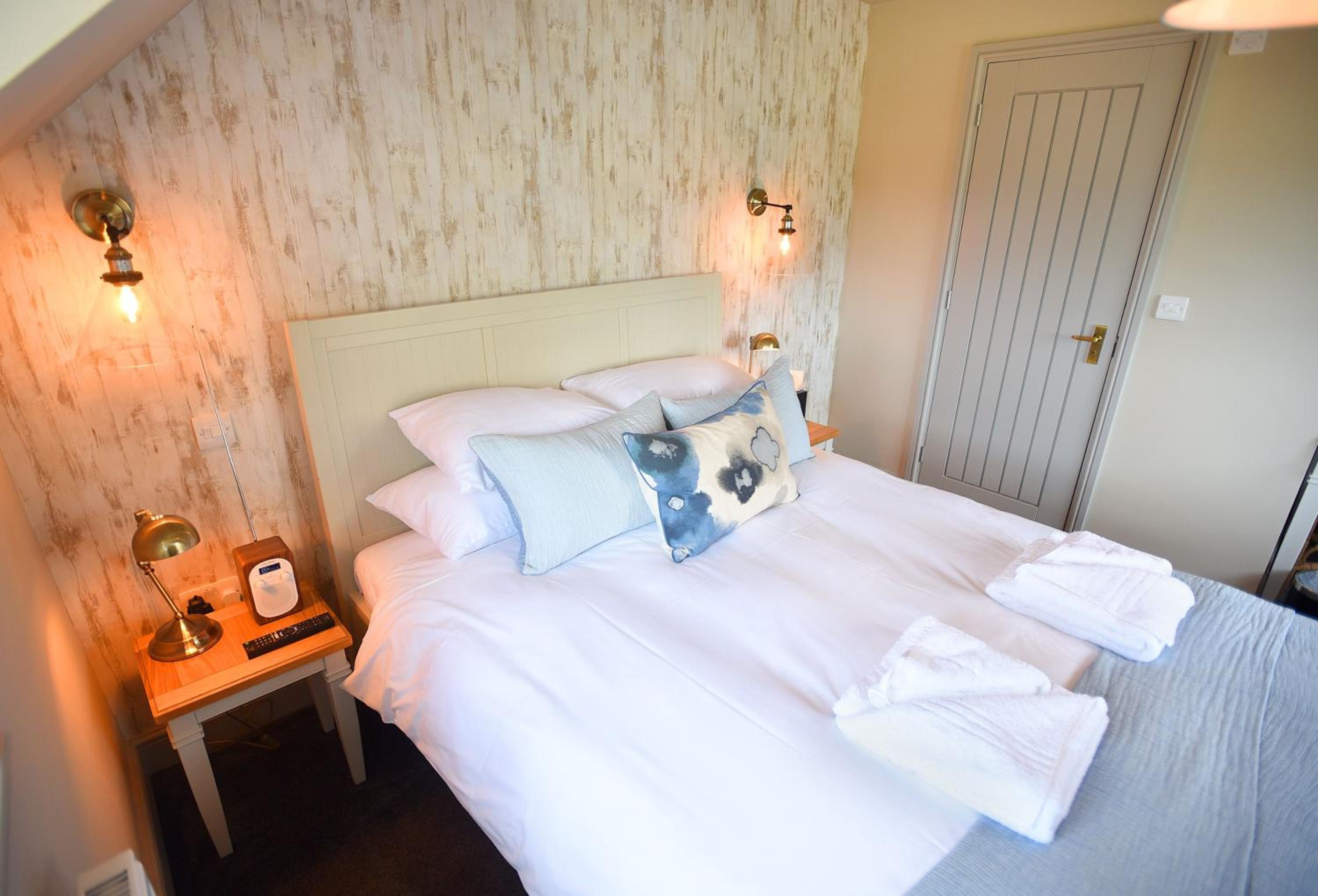 Traditional, Double Bed, Rear View
