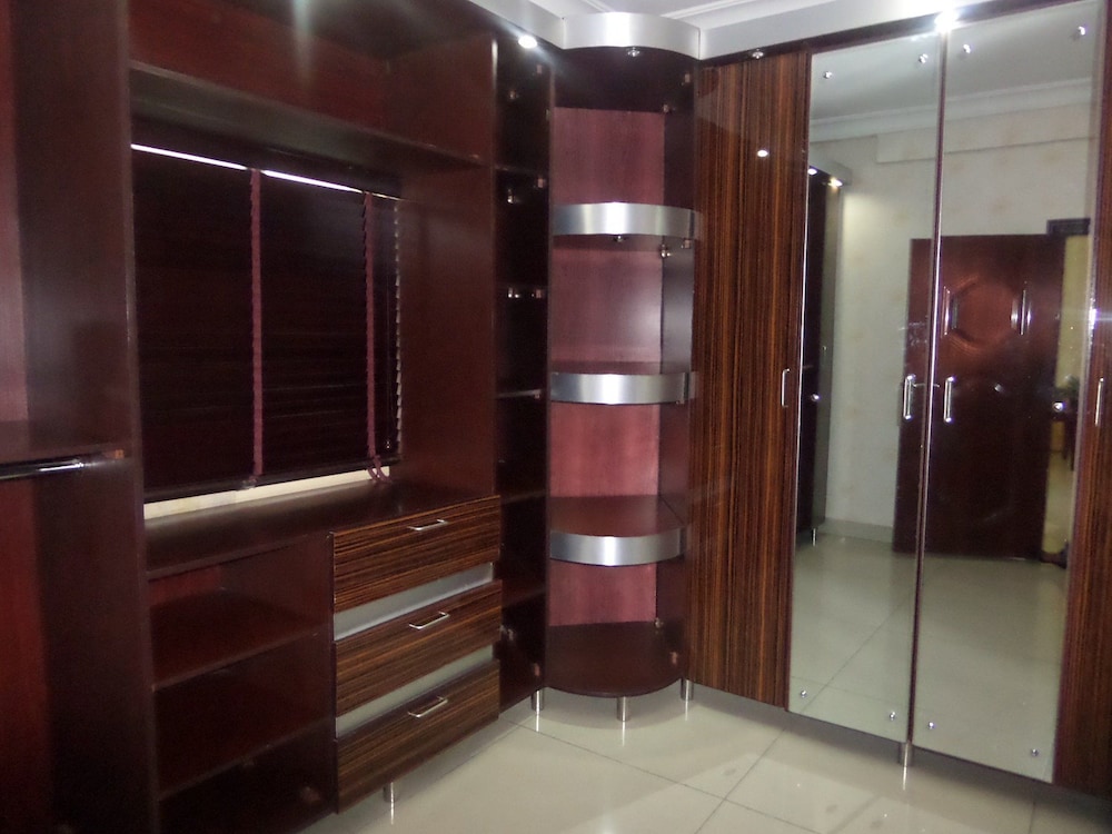 Barcelona Hotels Abuja 6/50
