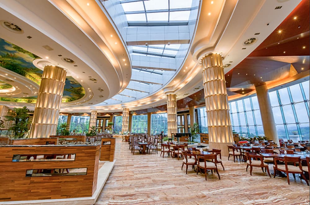 Zhangjiajie Country Garden Phoenix Hotel 35/50