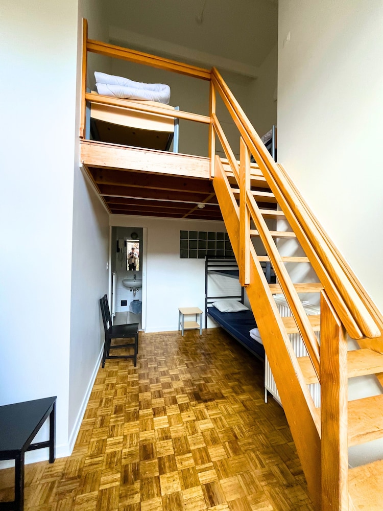 Hostel Van Gogh Brussels 3/50