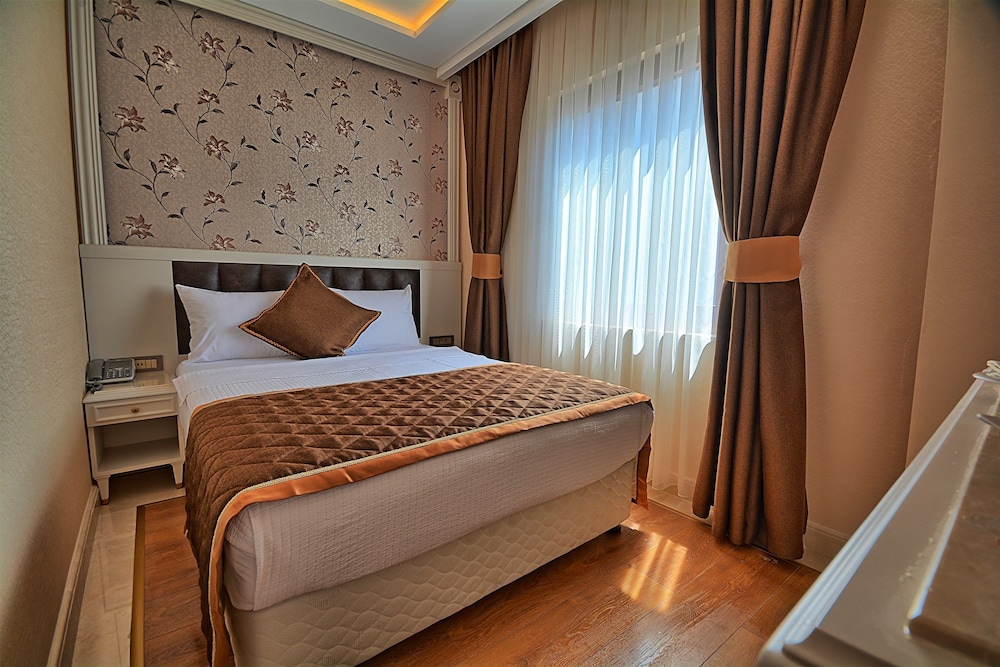 Samir Deluxe Hotel 1/31