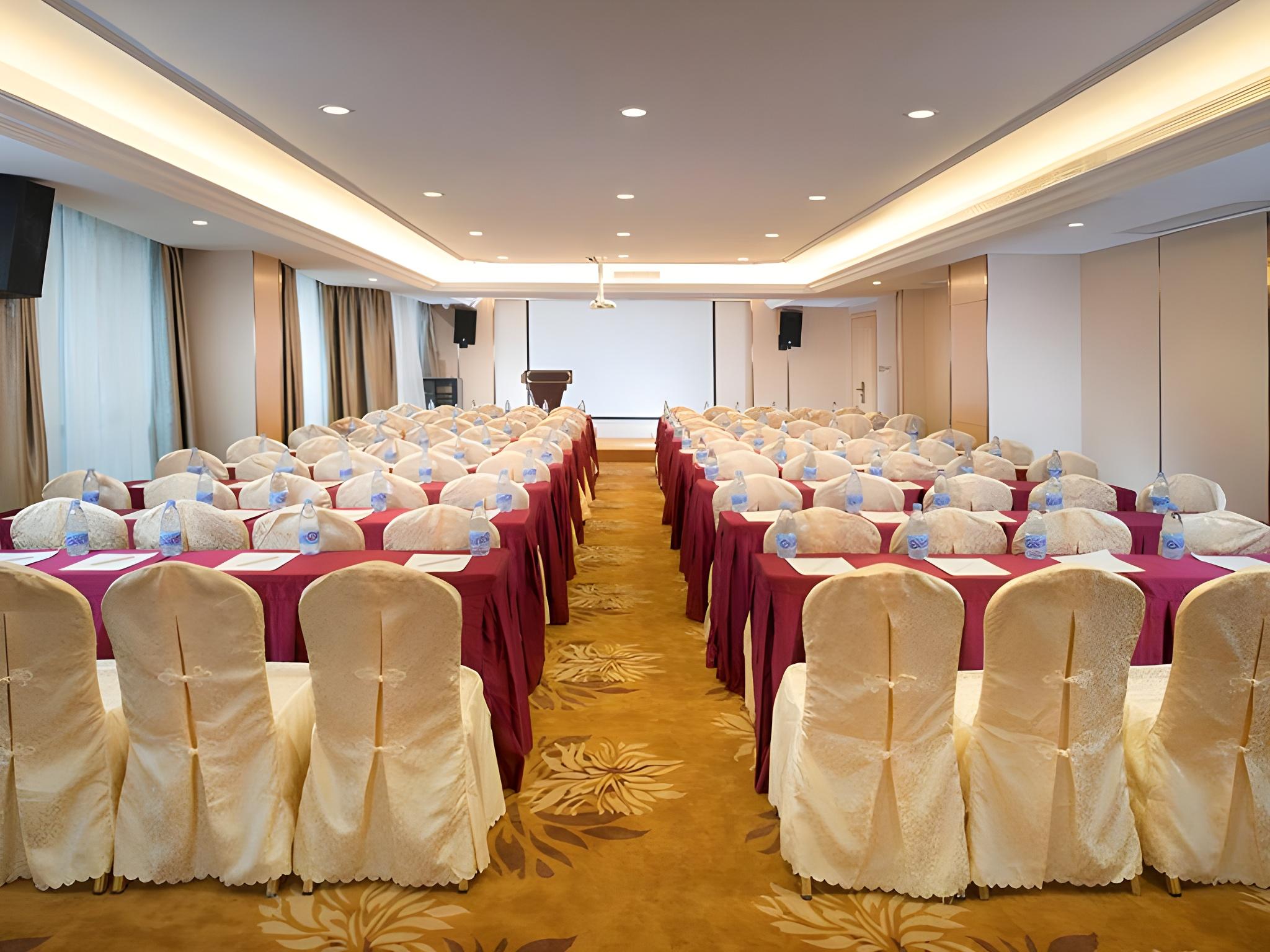 Vienna International Hotel (Ningde Wanda) 34/37