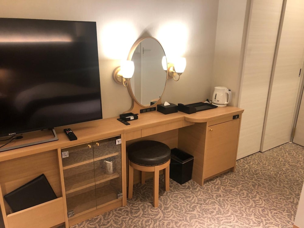 KOBE LUMINOUS HOTEL SANNOMIYA 53/65