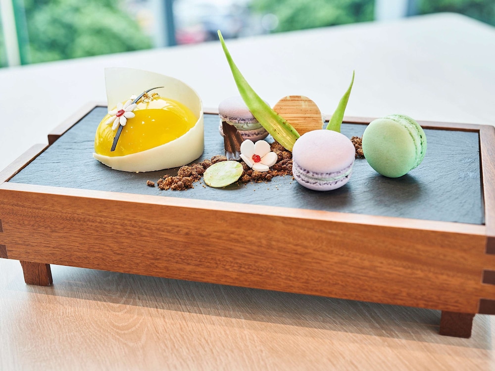 Novotel Hanoi Thai Ha 34/71