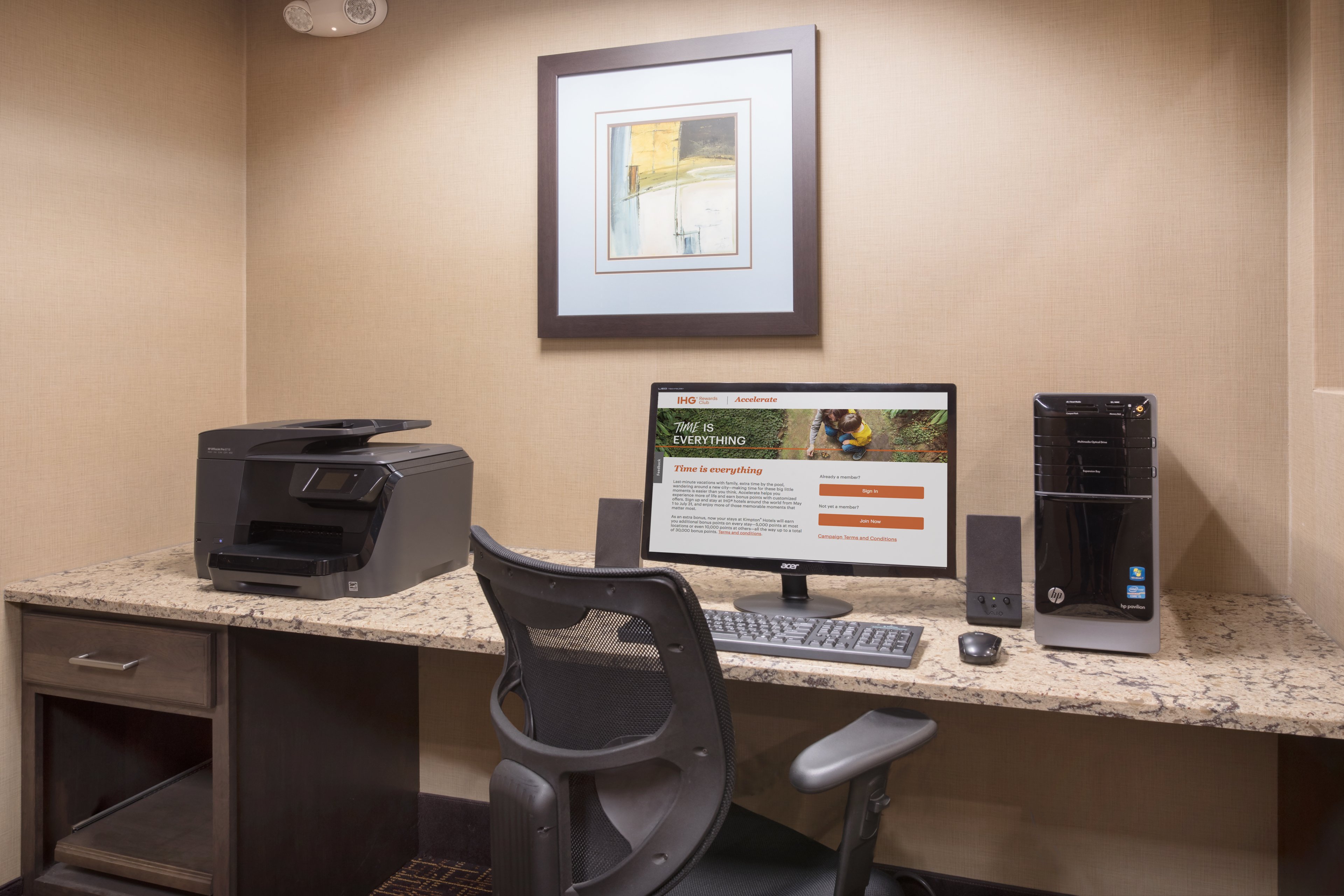 Holiday Inn Express Hotel Suites Yankton 67/71