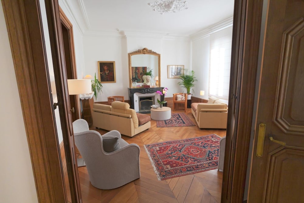 La Maison Jules 33/50