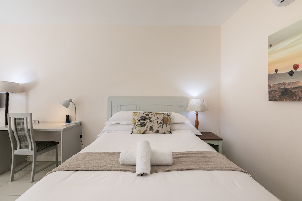 Emmarentia Guest House 11/47