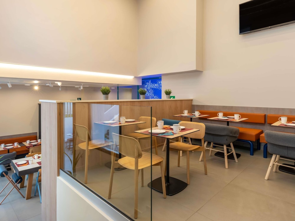 ibis budget Valencia Centro Puerto 18/23