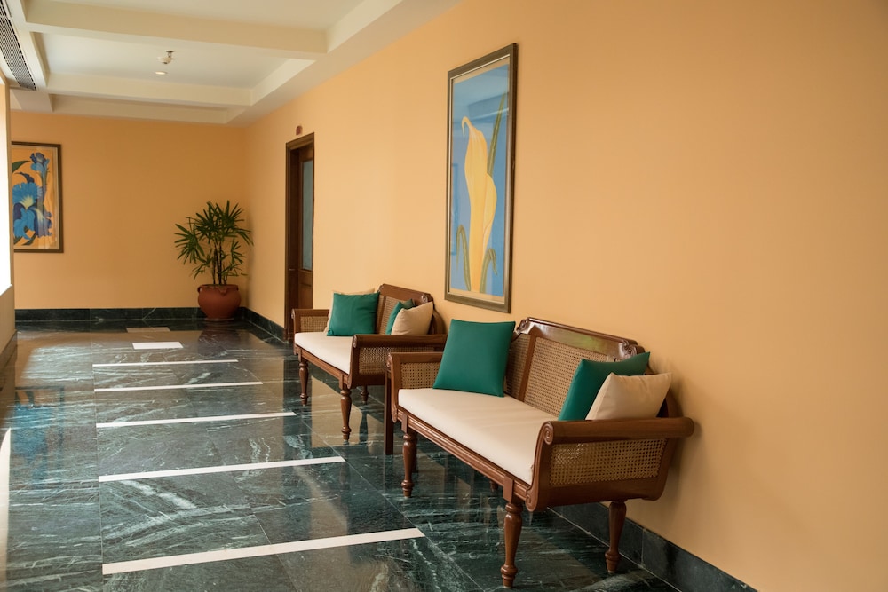 The Lalit Golf And Spa Resort Goa 23/50