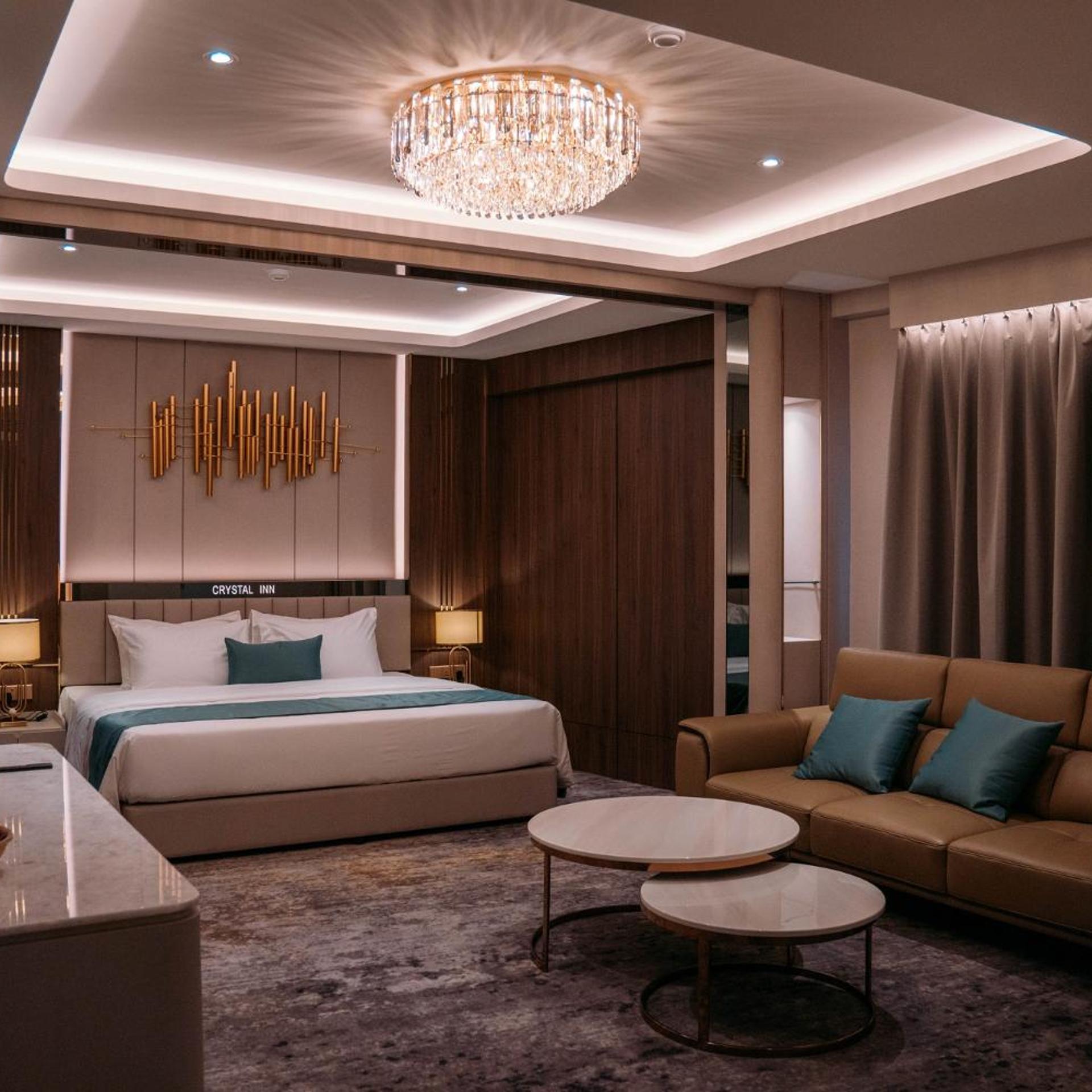 Crystal Inn Hotel 27/38