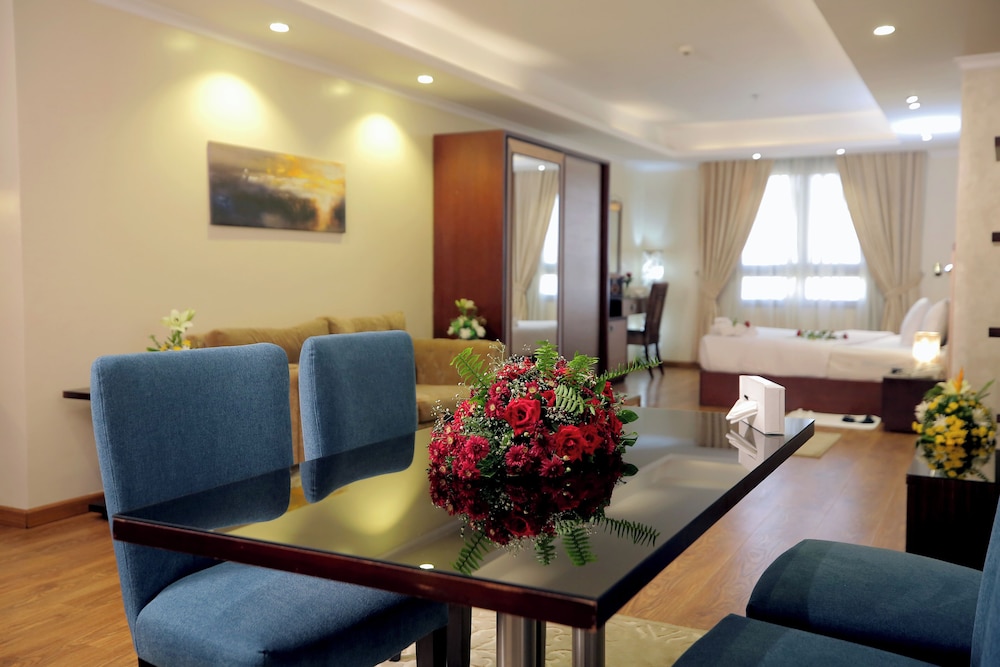 Cairo Taj Dokki Families Tower Hotel 44/57